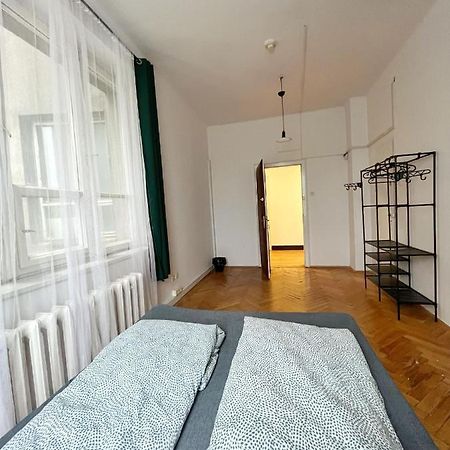 Nice View Rooms In Old Town คราคูฟ ภายนอก รูปภาพ