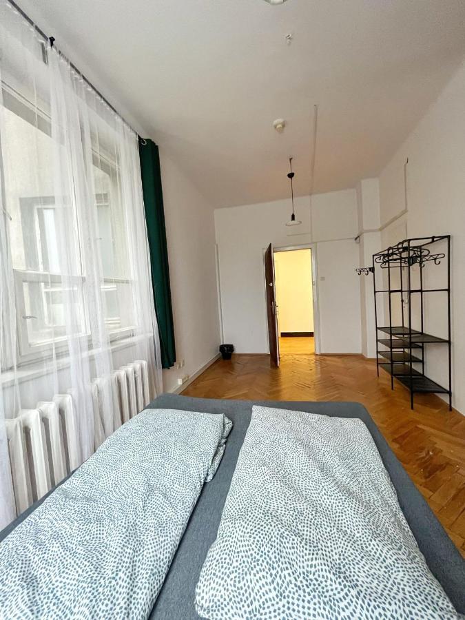 Nice View Rooms In Old Town คราคูฟ ภายนอก รูปภาพ